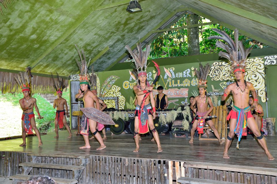 マリマリ文化村　ショー