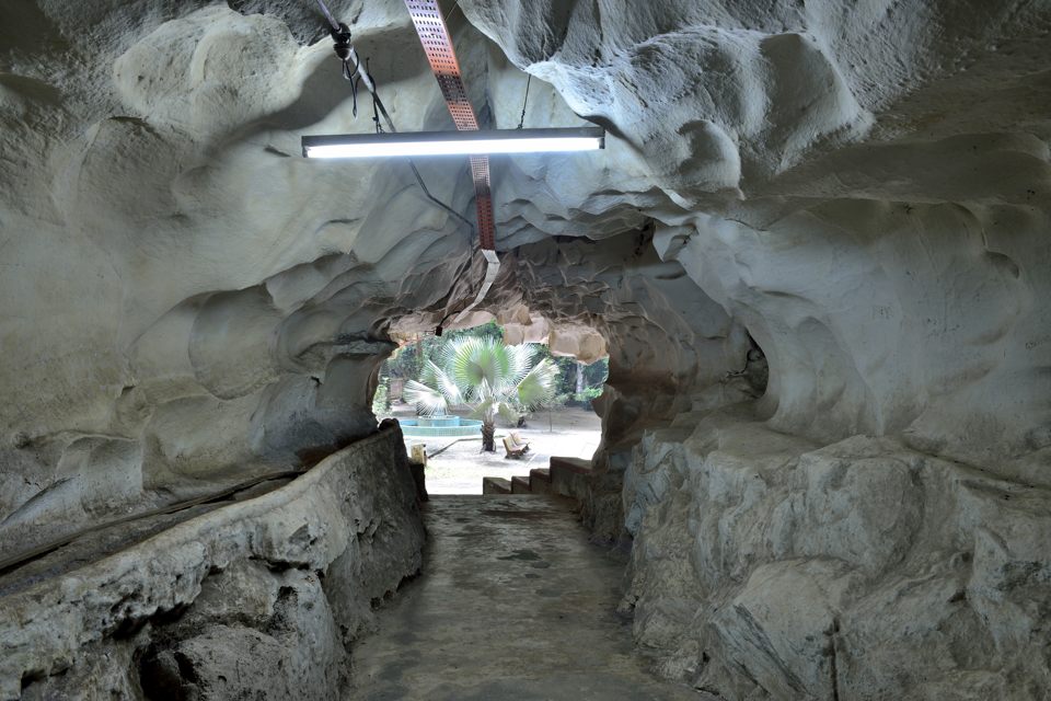 三寶洞（サンポトン）のトンネル